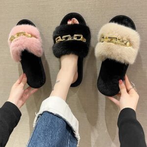 Women’s Fashionable Warm Woolen Slippers